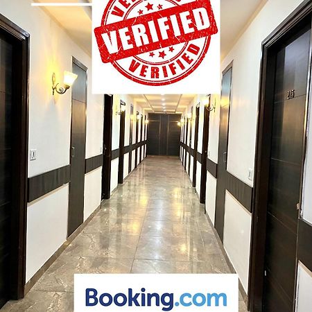 Hotel Jb Residency !! Luxurious & Royal Balcony Rooms !! Large Rooms Zirakpur Extérieur photo