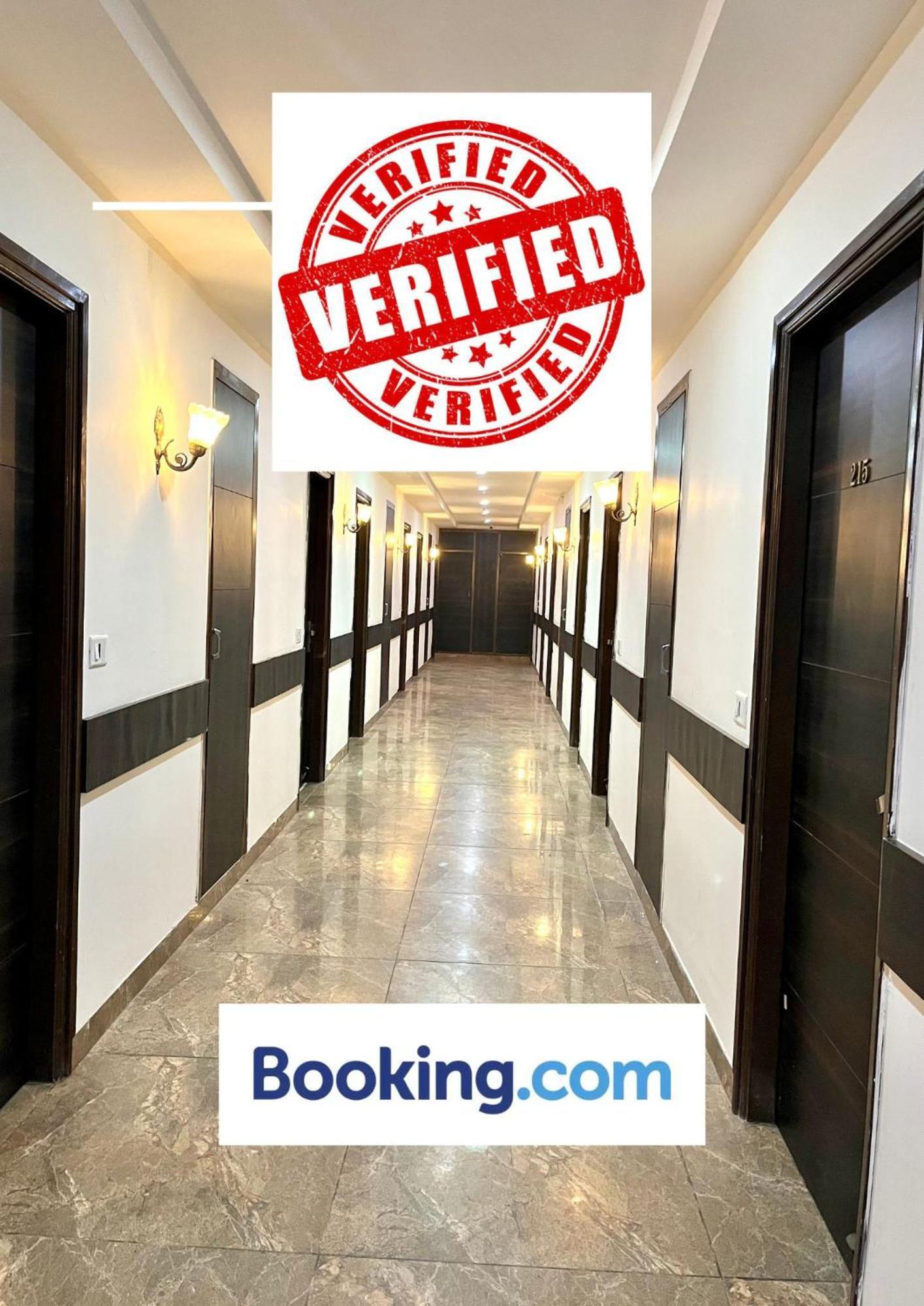 Hotel Jb Residency !! Luxurious & Royal Balcony Rooms !! Large Rooms Zirakpur Extérieur photo